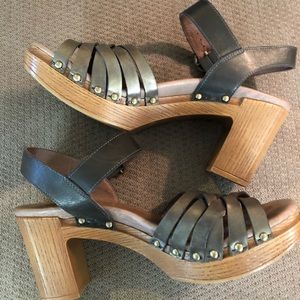 Dansko Dawson Heeled Sandal- Sz 39- 8.5-9